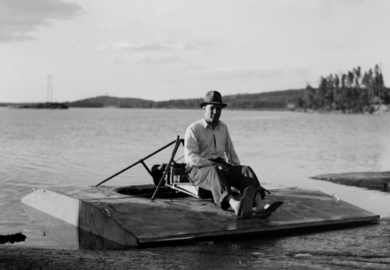 Illustration for article titled An Illustrated History of the Hovercraft